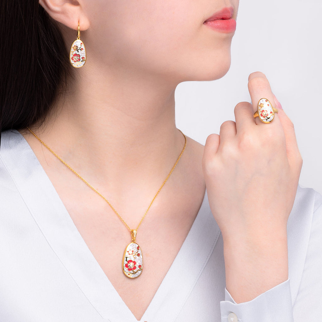 Plum Blossom Mosaic Mother of Pearl Ring Gold