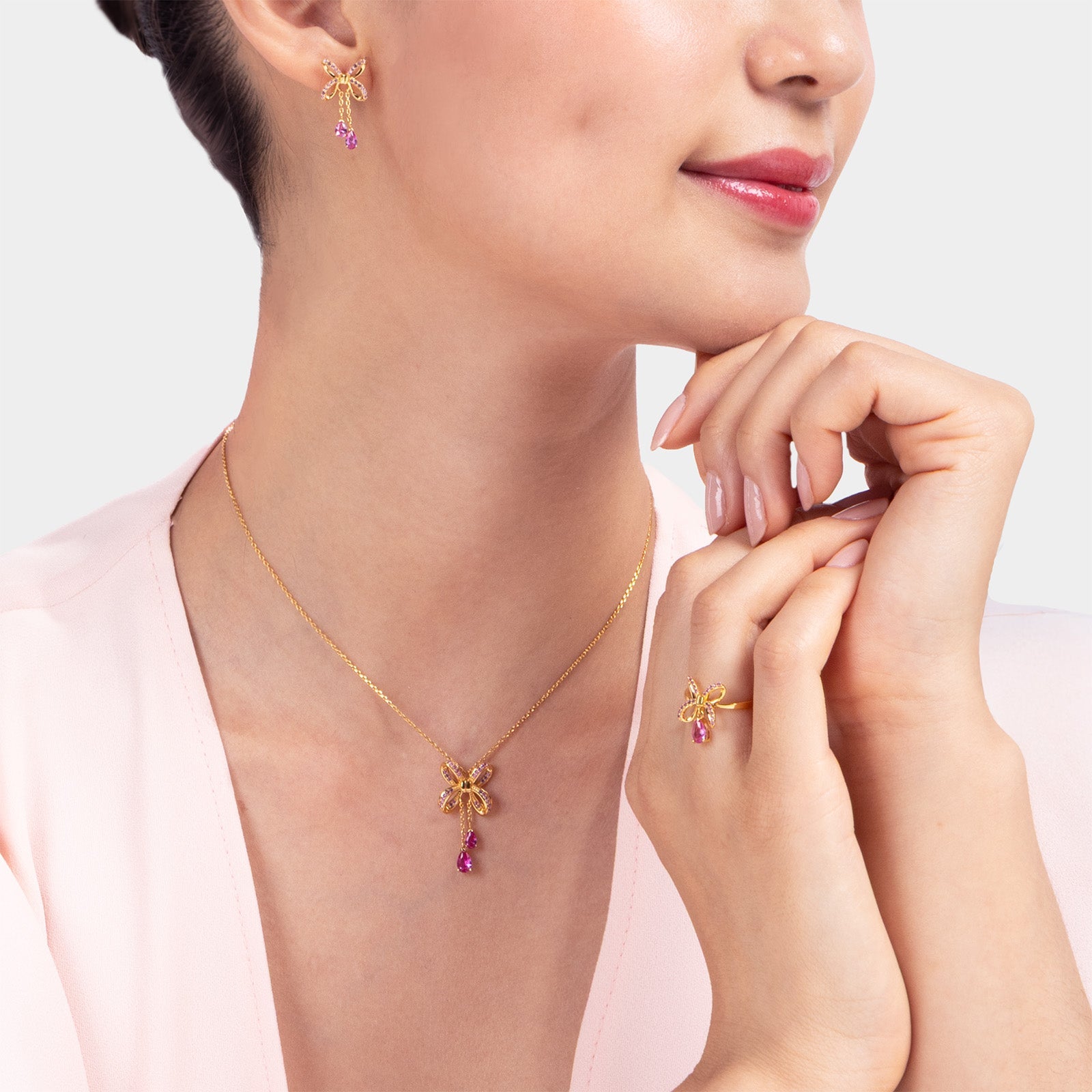 Blissful Knot Necklace and Earrings Gold - Modeling