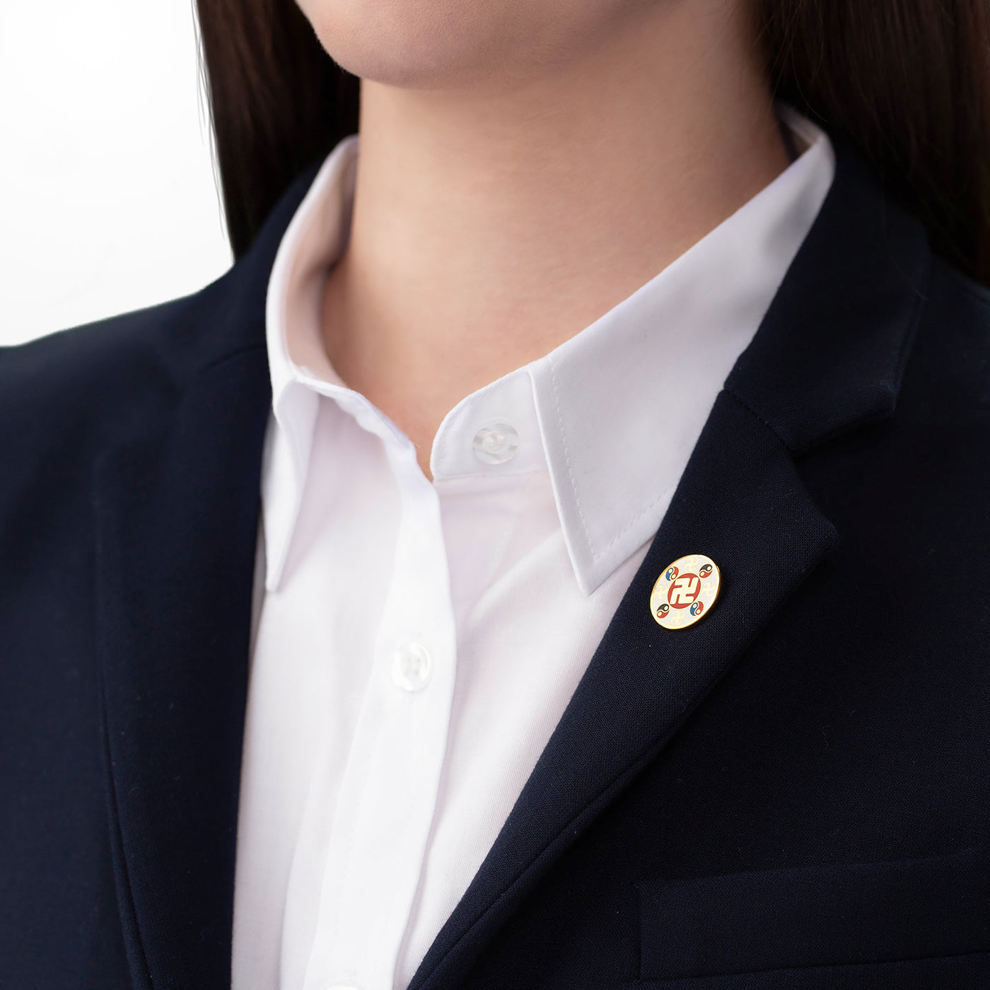 Falun Pin White Small Model | Shen Yun Collections 