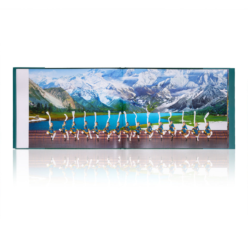 Shen Yun Photo Album 2023 Inside - Shen Yun Collections