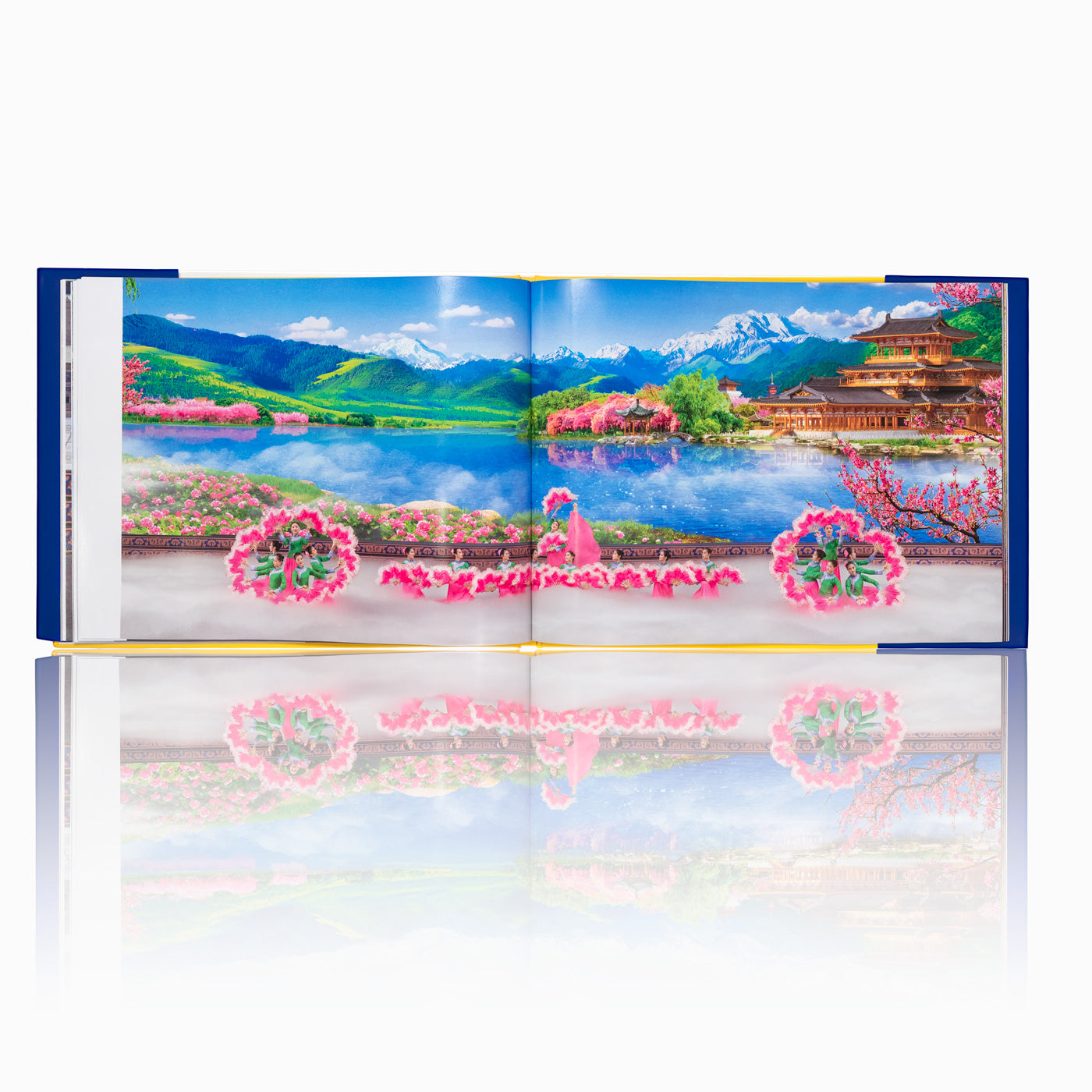 Shen Yun Performance Album 2011-2022 Inside Image | Shen Yun Collections